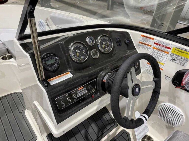 2025 Bayliner VR4 US-BLBX3242D525 [photo 21]